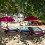 Holiday House Cave Romana