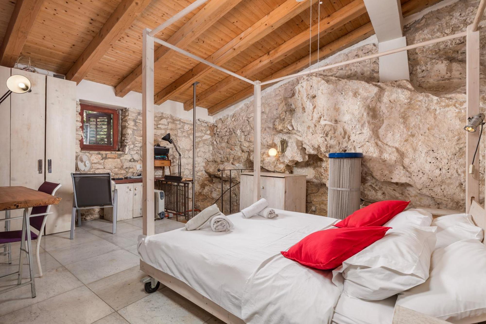 House Cave Romana Pula